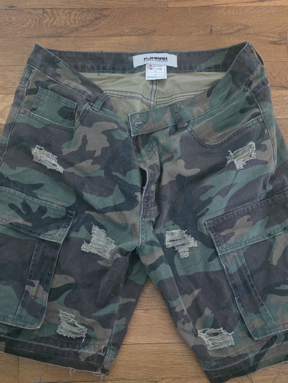Pjmark. Men's Distressed Camo Cargo Shorts - Green/Brown